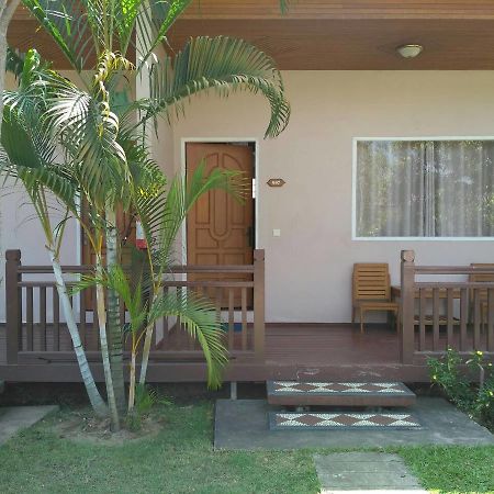 Famous Hotel Bago Bagian luar foto