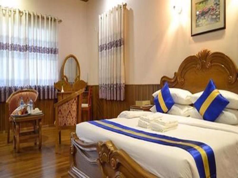 Famous Hotel Bago Bagian luar foto